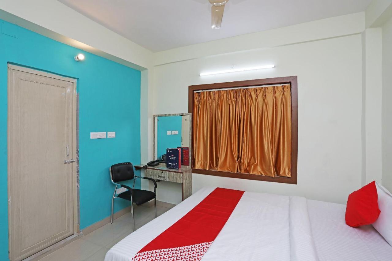 Oyo 17187 Urban Casa Hotel Calcutta Eksteriør billede